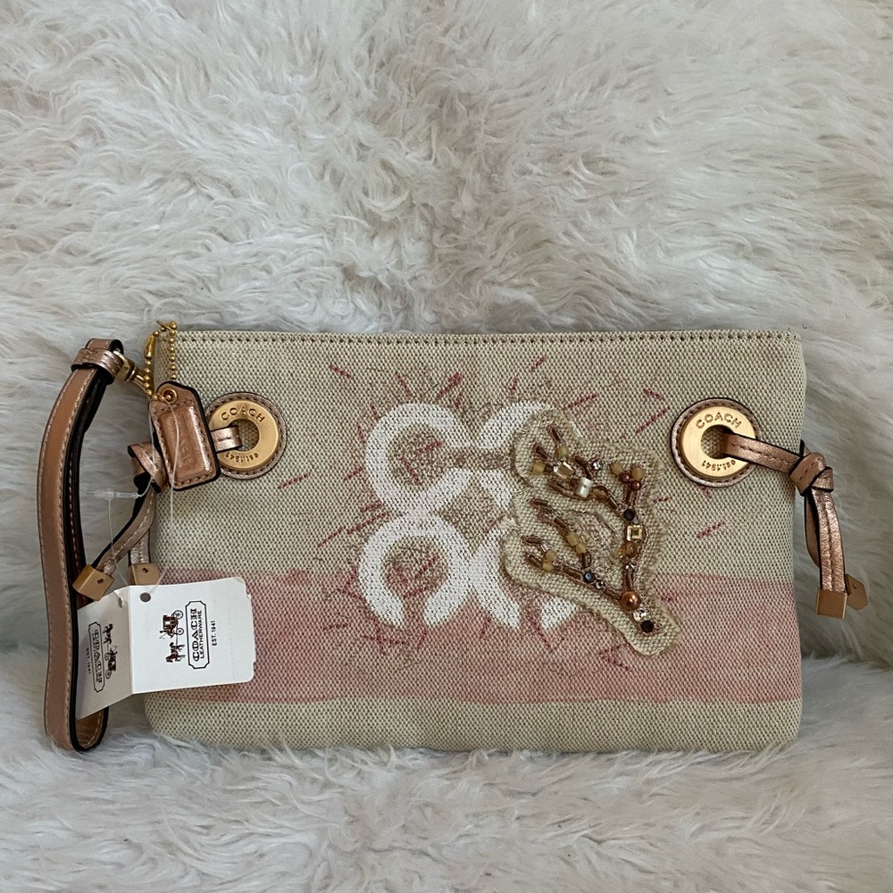 NWT Coach Limited Edition Audrey Coral Large Wristlet clutch Pouch 45411